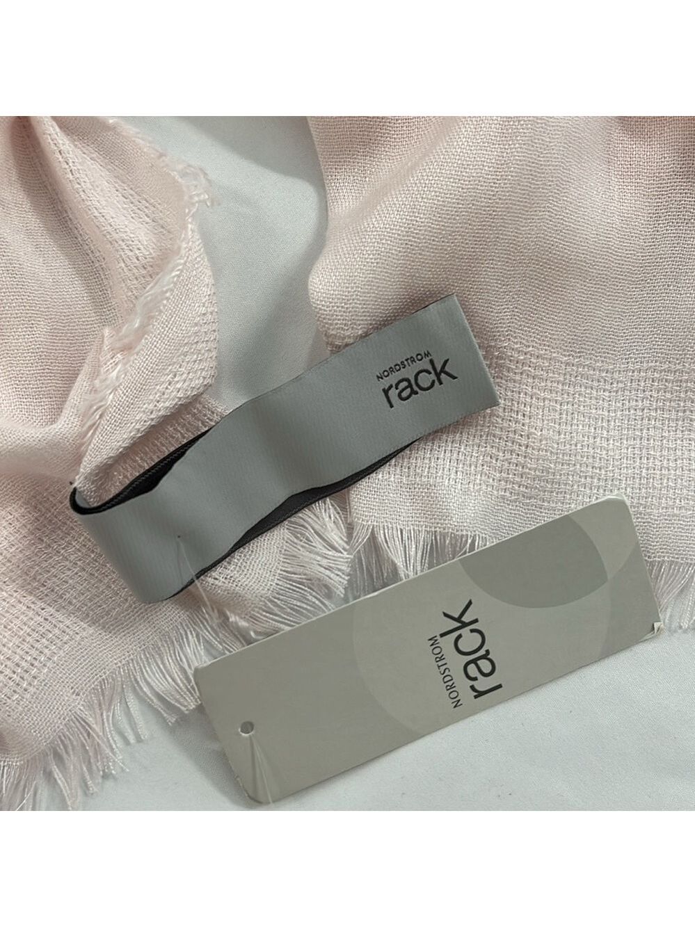 NWT Nordstrom Rack Pink Spring/Summer Scarf - Picture 7 of 8